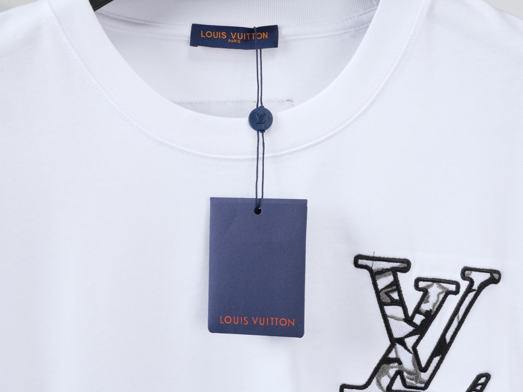 Louis Vuitton Monogram LV Logo Graphic T-Shirt